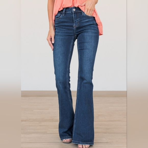 VERVET BY FLYING MONKEY Denim - Vervet by Flying Monkey Dark Wash Mid Rise Flare Jeans Size 7(28) women's size 6